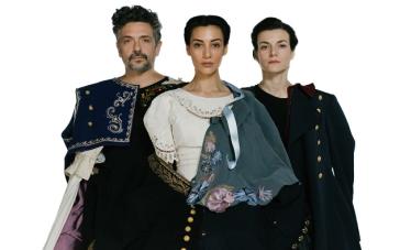 Μαντώ: La bella Greca