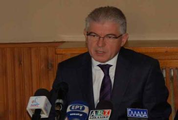 Προχωρά στη συνένωση των νοσοκομείων Σύρου και Νάξου