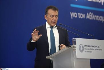 Στη Σαντορίνη ο αναπληρωτής υπουργός Αθλητισμού, Γιάννης Βρούτσης