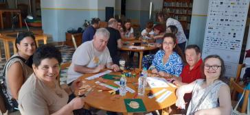 Μία ανοιχτή αγκαλιά στα άτομα με αναπηρία