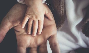 Η Σύρος τιμά για 27η χρονιά τον πατέρα