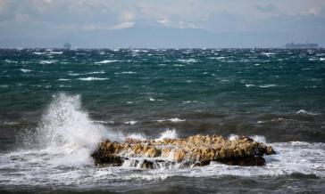 Καιρός: Εξασθενούν οι βοριάδες, έως τους 39 βαθμούς η θερμοκρασία