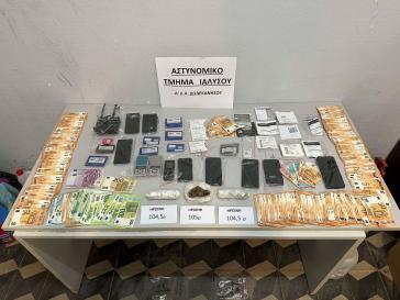 Ρόδος: Χειροπέδες σε εγκληματική οργάνωση