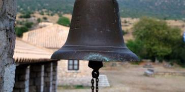 Η Μητρόπολη Σύρου περί δημοσιευμάτων για δήθεν απαγόρευση κωδωνοκρουσιών