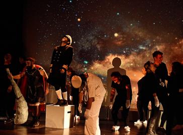 "Λίστα Γάμου" και "Άθλιοι του Ηρακλή"