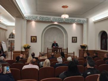 Η σημαντική πορεία του και η εγκατάσταση στη Σύρο