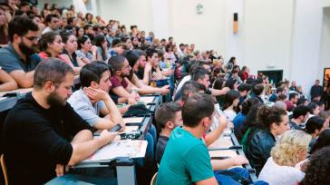 Δύο γραμμές για τα προγράμματα σπουδών στα ΑΕΙ