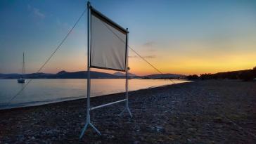 Με υπαίθριες προβολές υψηλού επιπέδου