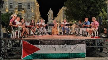 Σωματείο Ιδιωτικών Υπαλλήλων: Με επιτυχία στέφθηκε η αντιπολεμική συναυλία στη Σύρο