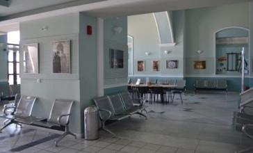 Σύρος: Διαθέσιμοι κλιματιζόμενοι χώροι λόγω καύσωνα