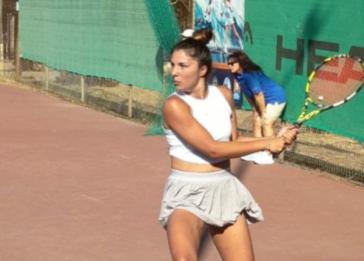 Σύρος: Άλλη μία επιτυχία για την τενίστρια Φανή Ρούσσου