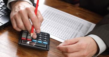 Εξωδικαστικός: Κούρεμα για δύο στους τρεις οφειλέτες και 180-312 δόσεις