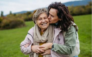 Σύρος: Επίσημη πλέον η λειτουργία του Συλλόγου Φίλων, Φροντιστών και Ατόμων με Άνοια "Αγκαλιά Μνήμης"