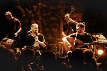 "Στη Σύρο θα ενώσουμε τις μουσικές μας"