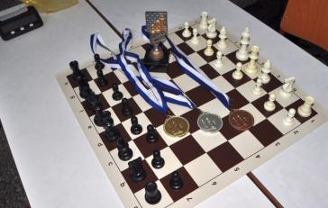 Μαθήματα σκάκι από το 4ο Πειραματικό Δημοτικό Σχολείο Ερμούπολης