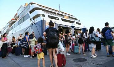 Ακτοπλοΐα: Η Επιτροπή Ανταγωνισμού «βλέπει» στρεβλώσεις, γηρασμένο στόλο και τιμές μόνο για τουρίστες
