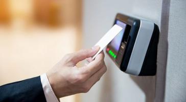 Ψηφιακή κάρτα εργασίας: Για επιπλέον 300.000 εργαζομένους από 3 Νοεμβρίου