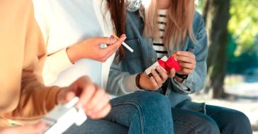 Σχέδια για “ευρω-φόρο” έως και 3 ευρώ στα τσιγάρα