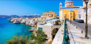 The Times: Η Σύρος αναγνωρίζεται ως δημοφιλής προορισμός και για την κρουαζιέρα