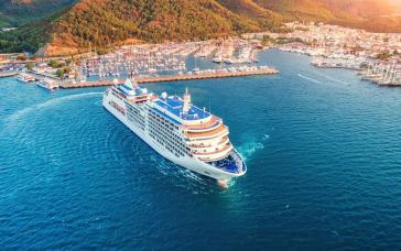 ΕΛΙΜΕ: Στο +11,7% οι αφίξεις κρουαζιερόπλοιων, +6,2% οι επιβάτες στα ελληνικά λιμάνια το 2025