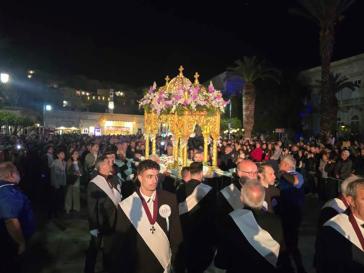 Σύρος: Κυκλοφοριακές ρυθμίσεις τo βράδυ της Μεγάλης Παρασκευής στην Ερμούπολη