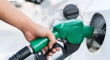Καύσιμα: “Πέταξε” η τιμή του ντίζελ στην Ελλάδα