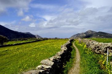 Υπογράφηκε η Υ.Α. για τα μονοπάτια της υπαίθρου