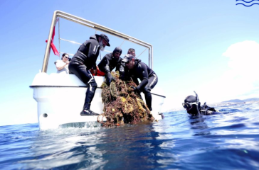 “Γινόμαστε μέρος της λύσης”