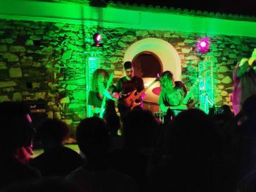 «Η αγάπη του κόσμου μεγαλώνει»