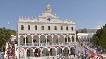 Οι Κυκλάδες τίμησαν την Κοίμηση της Κυράς των Αγγέλων