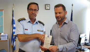Η Αστυνομική Διεύθυνση Κυκλάδων τίμησε τον Πάνο Ξενοκώστα