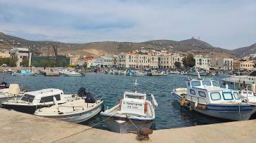 Εντός καλοκαιριού η ανάπλαση στο αλιευτικό καταφύγιο Ερμούπολης 