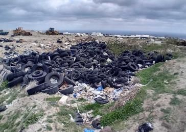 Σαντορίνη: Απομάκρυνση παλαιών ελαστικών από τον ΧΑΔΑ