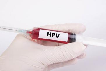 Ιός HPV: Επεκτείνεται ο εμβολιασμός μέχρι τα 45