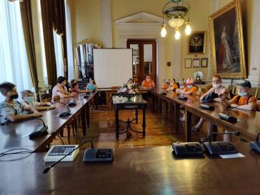 Οι μαθητές της Ευρώπης γνωρίζουν τη Σύρο και σώζουν το περιβάλλον 