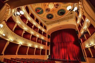 Aναστάτωση έφεραν τα ωράρια των πολιτιστικών χώρων της Σύρου