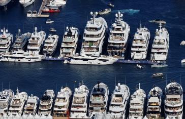 Ανθίζει το yachting σε Κυκλάδες και Ιόνιο