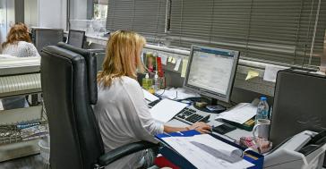 Θεσμοθετούνται οι συμβάσεις μηδενικών ωρών και κατά παραγγελία – Τι προβλέπεται για το απεργιακό bullying