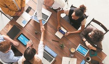 Νομοσχέδιο για πολλαπλούς εργοδότες: Δύο οκτάωρα και 11 ώρες ξεκούραση την…ημέρα