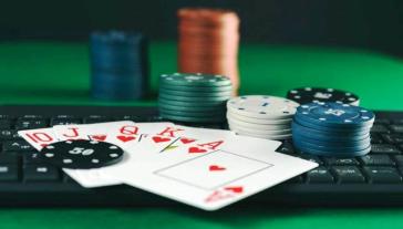 Μάστιγα ο παράνομος τζόγος: 1,4 δισ. ευρώ η αξία των παράνομων τυχερών παιγνίων στην Ελλάδα το 2022 