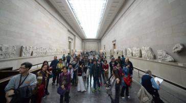 Γλυπτά Παρθενώνα: Οι τοιχογραφίες της Θήρας και η ζωφόρος