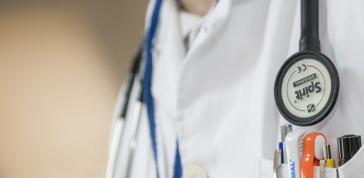 Νέα κινητοποίηση στην Ικαρία για να αποτραπεί η μετακίνηση της μοναδικής γιατρού των Ραχών