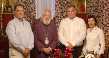 Επίσκεψη του Άρη Ρώτα στον μητροπολίτη Σύρου Δωρόθεο Β’