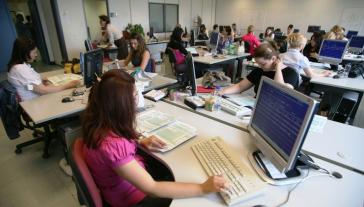 Έμμεση επιστροφή του 13ου μισθού στο Δημόσιο