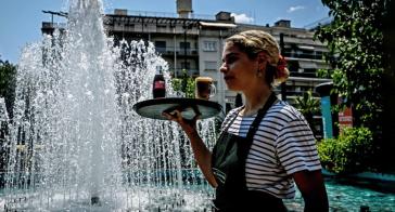 «Πράσινο φως» στους επιθεωρητές εργασίας να φωτογραφίζουν τους αδήλωτους εργαζόμενους