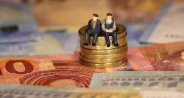 Ντόμινο δικαστικών προσφυγών από συνταξιούχους για αυξήσεις και αναδρομικά