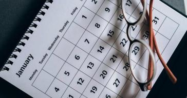 Πότε πέφτουν τα τριήμερα και οι αργίες του 2024