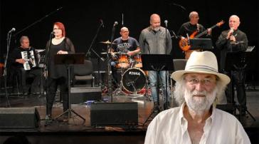 Μικροί, Μεγάλοι επί σκηνής”