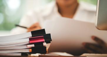 Επεκτείνεται το μπόνους σε όλο το Δημόσιο