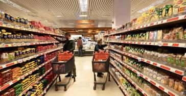 Πόλεμος μεταξύ προμηθευτών και σούπερ μάρκετ για τις προσφορές